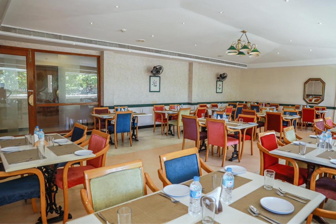 Bell Hotel Sivakāsi Kültér fotó