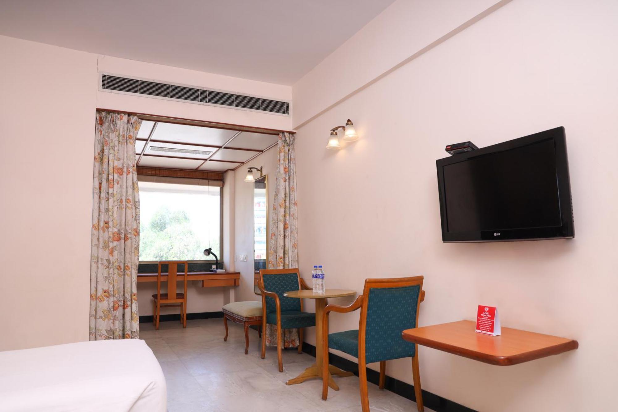 Bell Hotel Sivakāsi Kültér fotó