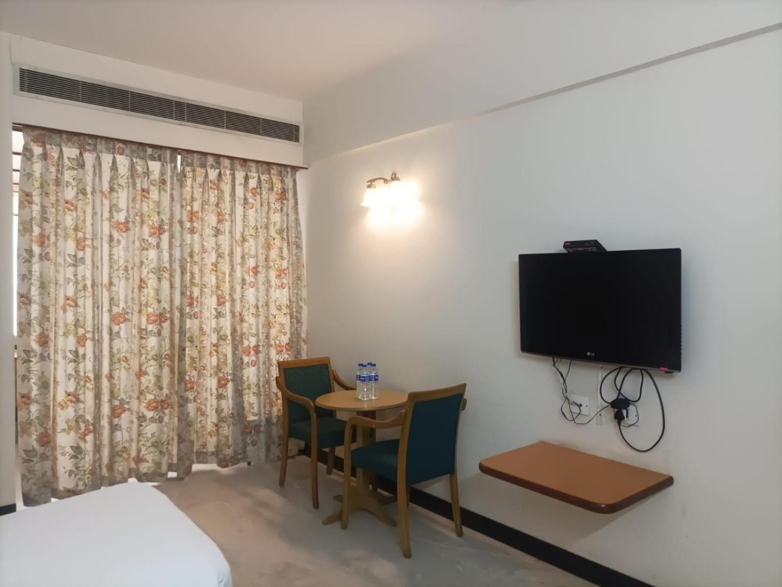 Bell Hotel Sivakāsi Kültér fotó
